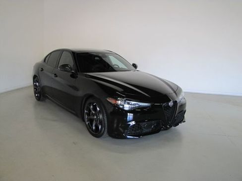 Used 2020 Alfa Romeo Giulia Ti Sport w/ Quick Order Package 22U Sport RWD image 3