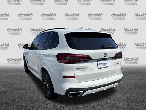 Used 2022 BMW X5 xDrive40i w/ M Sport Package AWD/4WD image 9