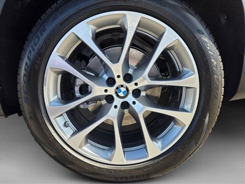 New 2026 BMW X5 sDrive40i w/ Climate Comfort Package RWD image 10