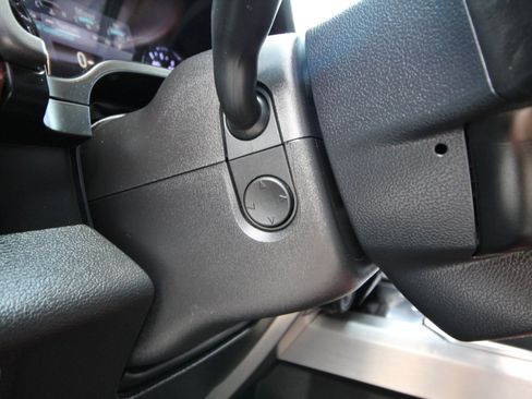 Used 2021 Ford F350 Platinum AWD/4WD image 28
