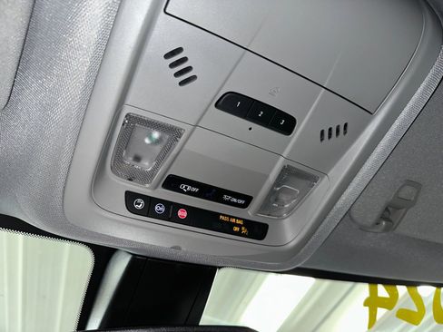 Certified 2024 Chevrolet Blazer LT w/ Convenience Package image 16