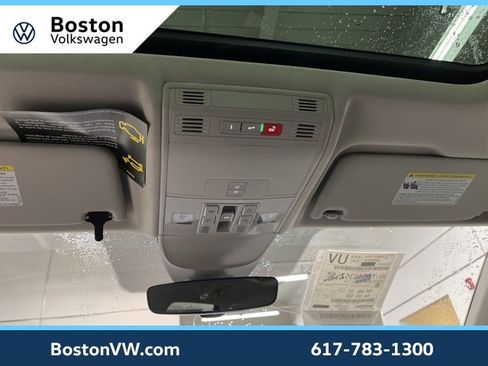 New 2026 Volkswagen Taos SEL image 22