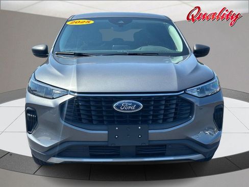 Used 2025 Ford Escape Active FWD image 10