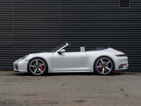 Certified 2024 Porsche 911 Carrera S RWD image 2