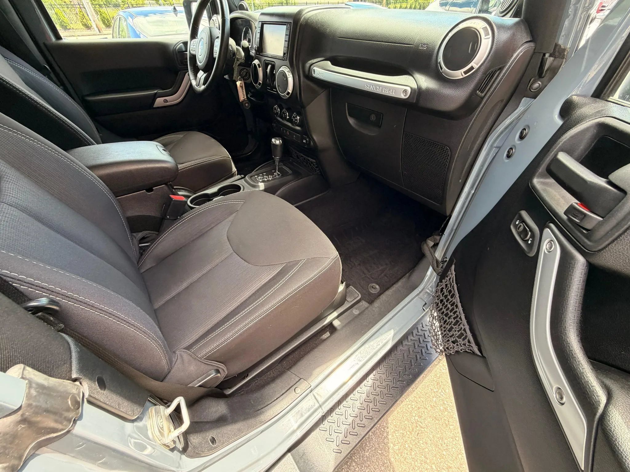 Used 2014 Jeep Wrangler Sahara w/ Connectivity Group AWD/4WD image 15