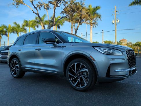 Used 2023 Lincoln Corsair Reserve w/ Towing Package image 2