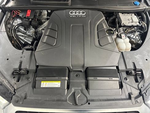 Used 2018 Audi Q7 3.0T Prestige w/ Prestige Package image 31