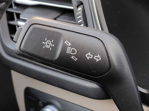 Used 2020 Ford Escape SEL image 28