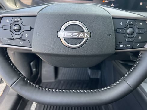 New 2026 Nissan Sentra SV w/ SV Convenience Package FWD image 9