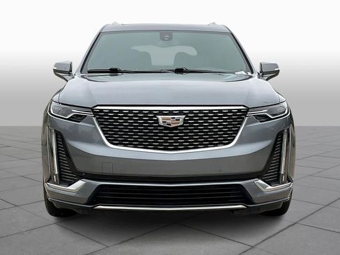 Used 2022 Cadillac XT6 Luxury image 3
