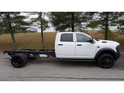 New 2026 RAM 5500 Tradesman image 2