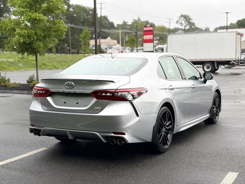 Used 2024 Toyota Camry XSE FWD image 6