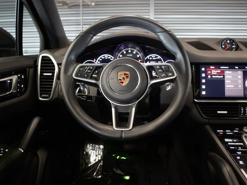Certified 2023 Porsche Cayenne AWD/4WD image 14