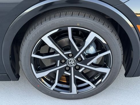 New 2026 Toyota Prius Plug-In Hybrid image 15