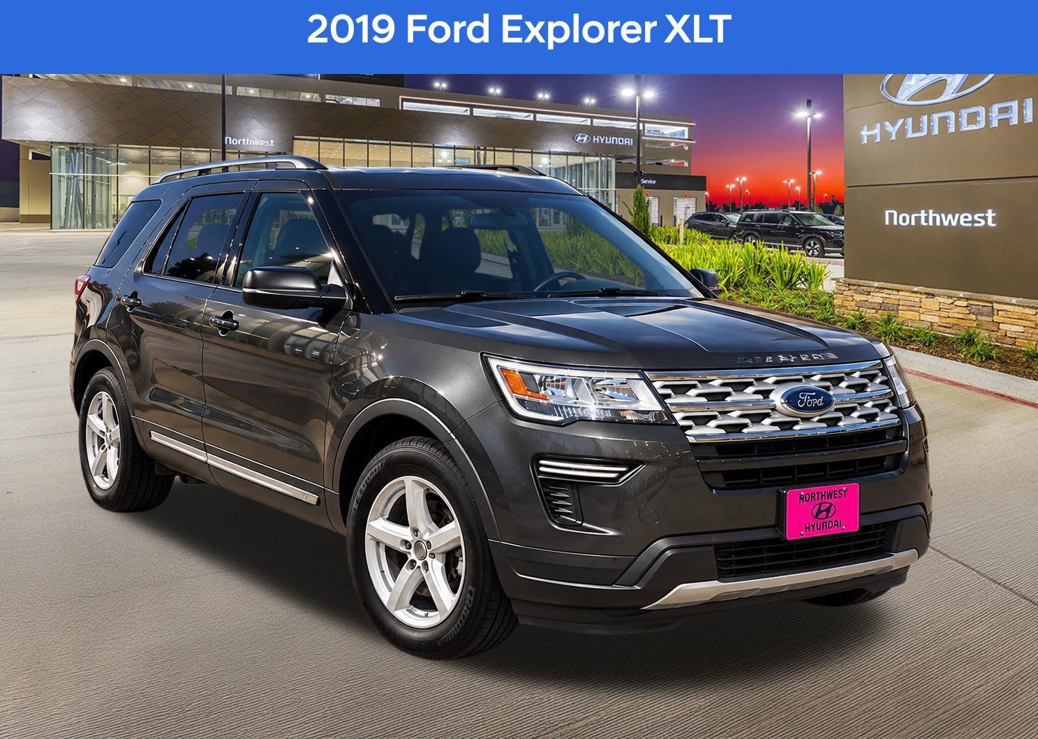 Used 2019 Ford Explorer XLT FWD image 1