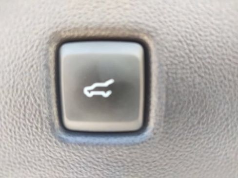 Used 2025 Ford Escape ST-Line Select AWD/4WD image 21