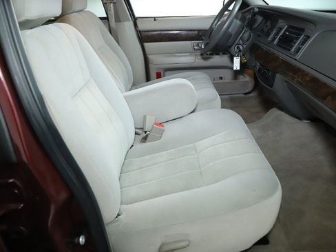 Used 2007 Mercury Grand Marquis GS image 32