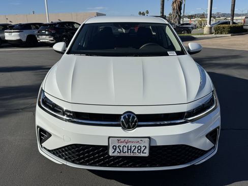 Used 2025 Volkswagen Jetta S image 3