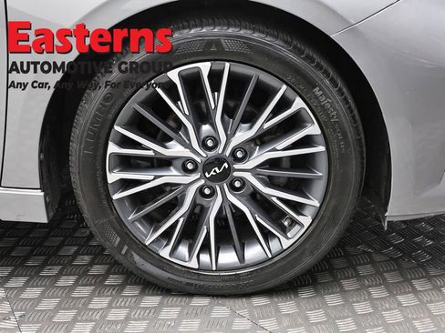 Used 2022 Kia Forte GT-Line w/ GT-Line Premium Package image 32