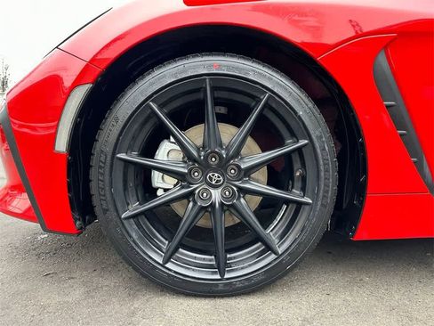 Used 2023 Toyota GR86 Premium image 8