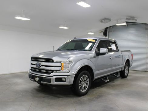 Used 2020 Ford F150 Lariat image 4