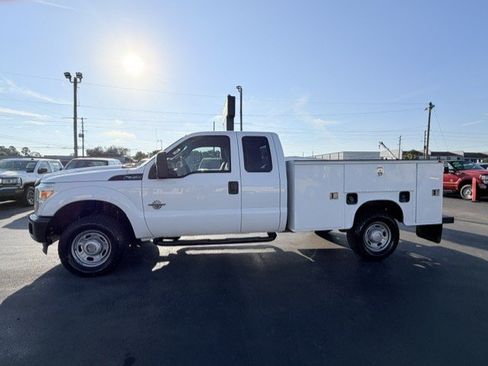 Used 2011 Ford F350 XL w/ Skid Plate Pkg AWD/4WD image 10