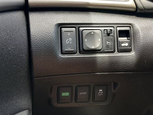 Used 2015 Nissan Sentra S FWD image 25