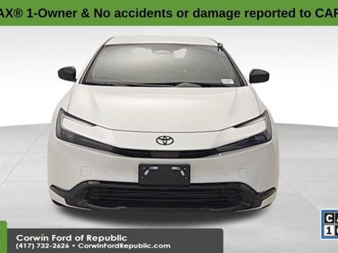 Used 2025 Toyota Prius AWD image 2