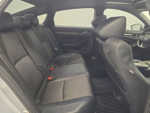 Used 2018 Honda Accord Sport image 12