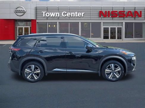 Certified 2023 Nissan Rogue SL w/ SL Premium Package FWD image 8