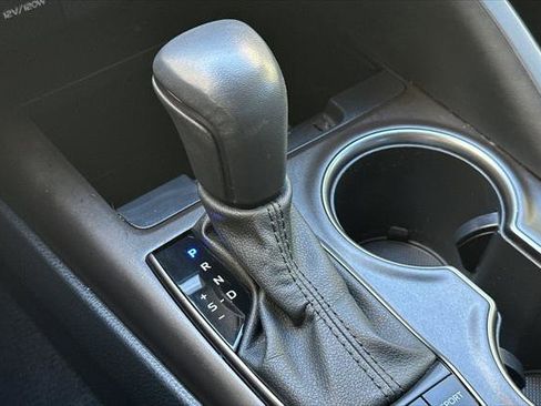 Used 2022 Toyota Camry XSE image 19