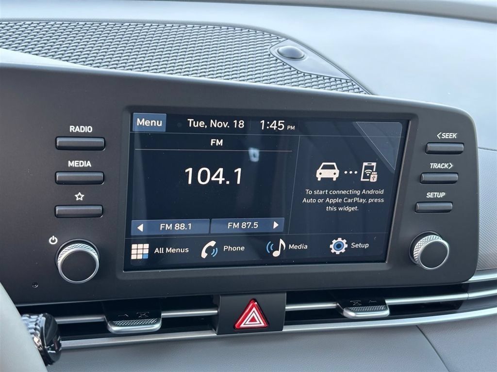 Certified 2026 Hyundai Elantra Sport FWD image 21