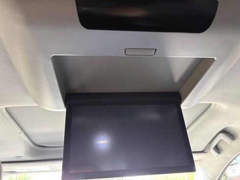 Used 2021 Toyota Sienna Limited FWD image 38
