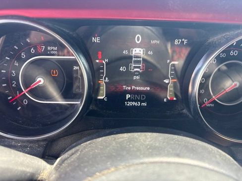 Used 2021 Jeep Wrangler Unlimited Rubicon AWD/4WD image 9