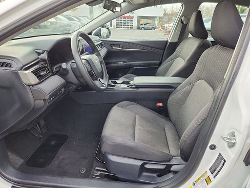 Used 2025 Toyota Camry LE image 16