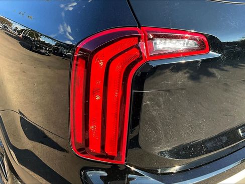 Used 2023 Kia Telluride S image 25