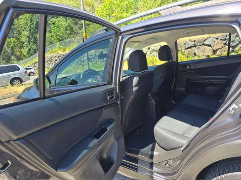 Used 2014 Subaru Crosstrek 2.0i Premium AWD/4WD image 12