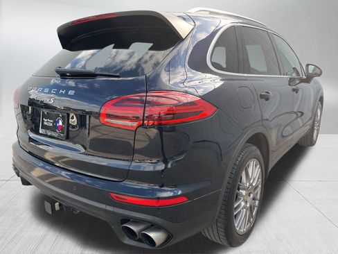 Used 2018 Porsche Cayenne S w/ Premium Package Plus AWD/4WD image 9