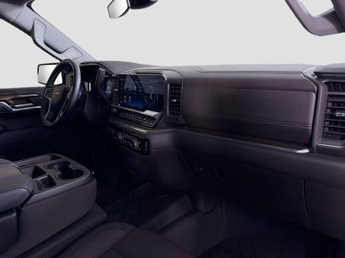 Used 2024 Chevrolet Silverado 1500 LT w/ Convenience Package II image 31