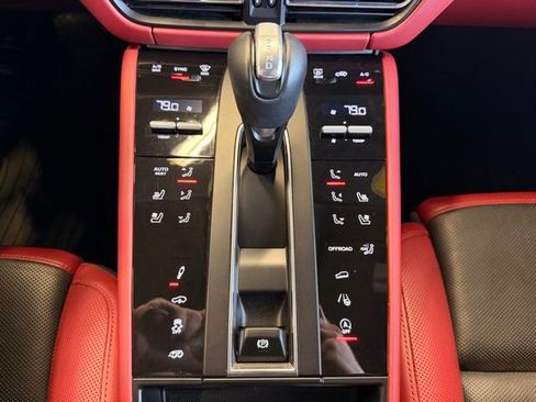 Used 2023 Porsche Macan GTS image 20