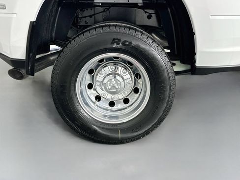 New 2026 RAM 3500 Tradesman AWD/4WD image 16