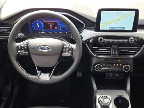 Used 2022 Ford Escape SEL w/ Technology Package image 28