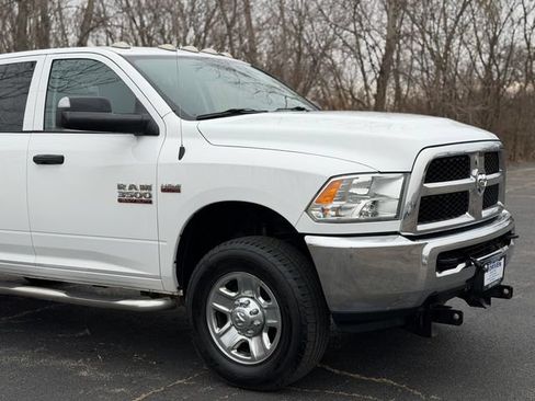 Used 2018 RAM 3500 Tradesman w/ Chrome Appearance Group AWD/4WD image 5