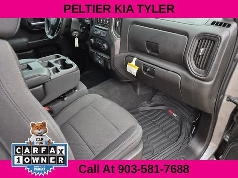 Used 2020 Chevrolet Silverado 1500 Custom w/ Custom Value Package image 11