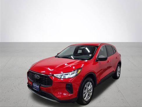 Used 2024 Ford Escape Active image 2