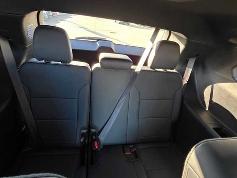 Used 2025 Buick Enclave Preferred image 25