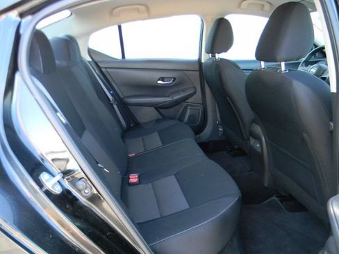 Used 2023 Nissan Sentra SV FWD image 19