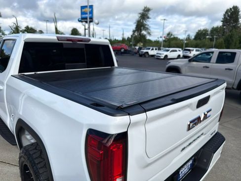 Used 2022 GMC Sierra 1500 AT4 w/ AT4 Premium Package AWD/4WD image 25