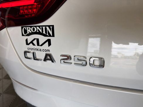 Used 2021 Mercedes-Benz CLA 250 image 7