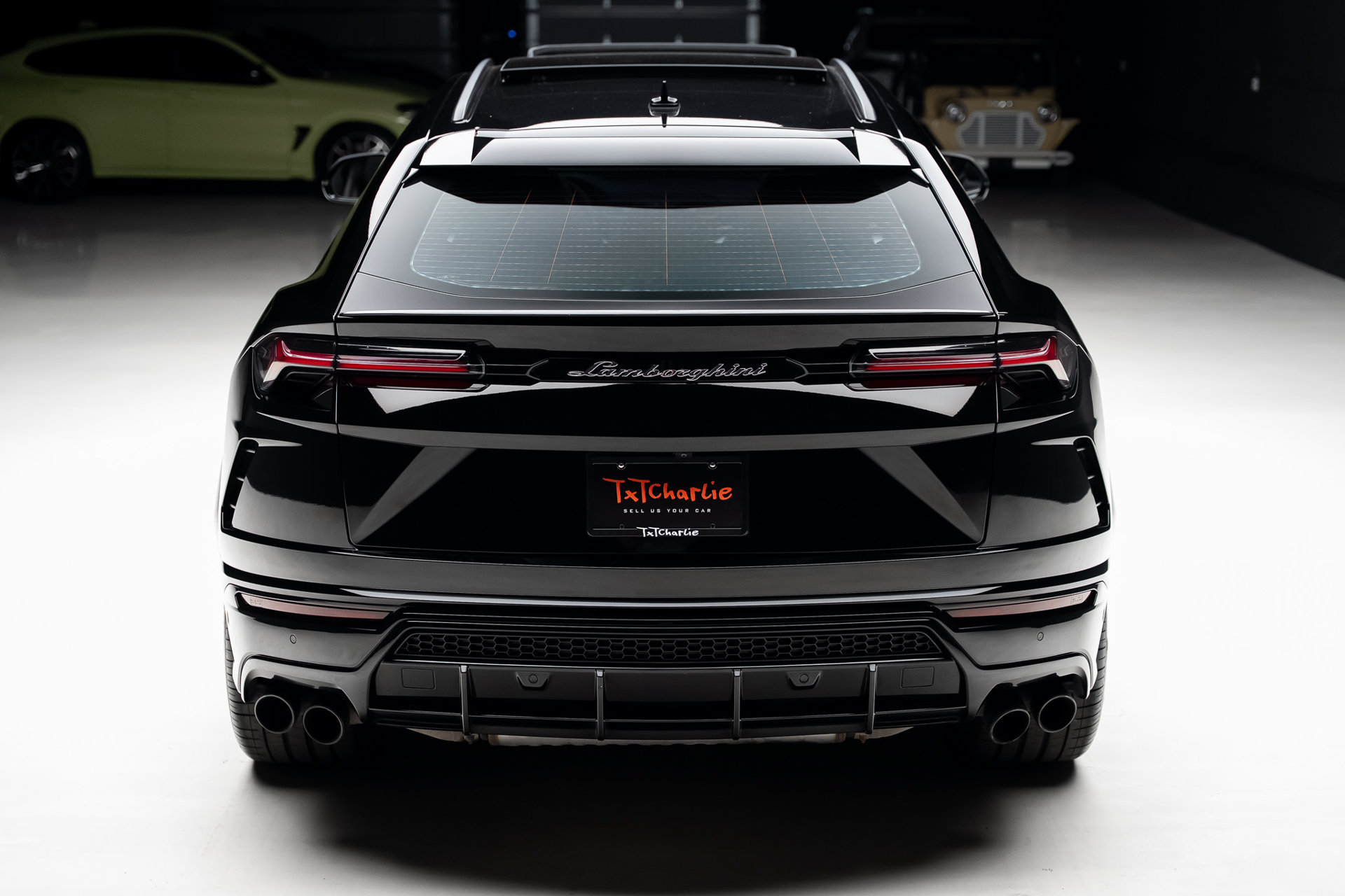 Used 2019 Lamborghini Urus AWD/4WD image 24